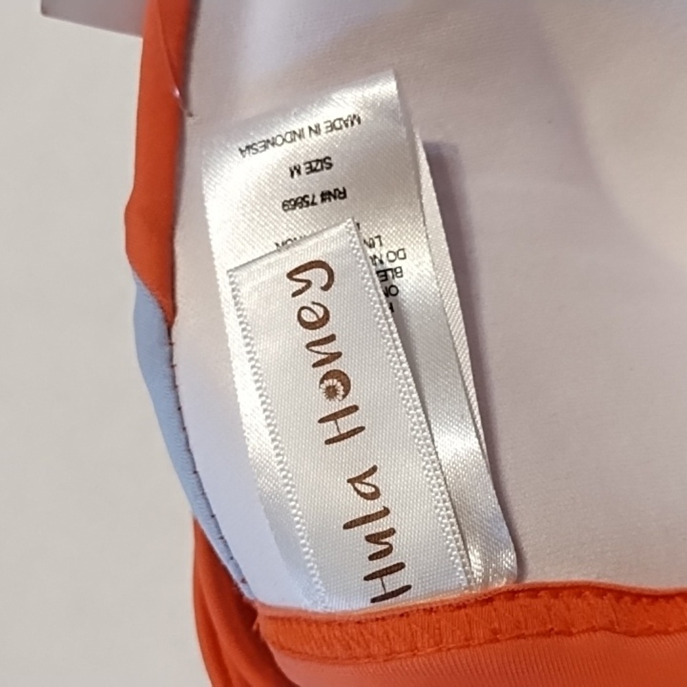 NWT Colorblock Bikini Top (M) - Picture 3 of 5